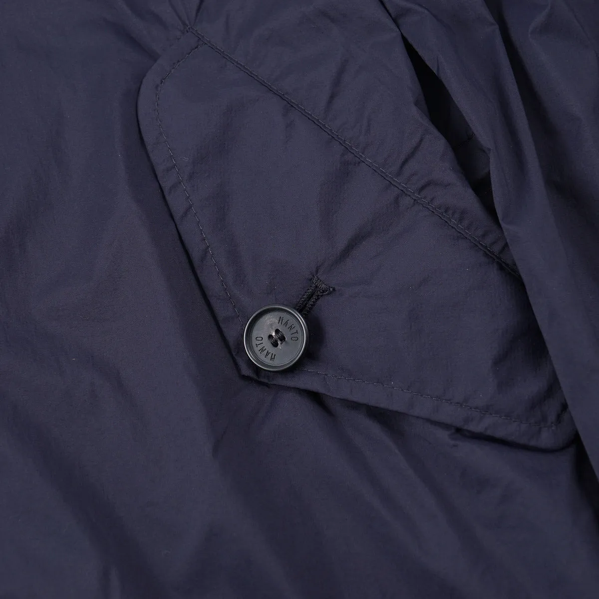 Manto Lightweight Hooded Rain Parka