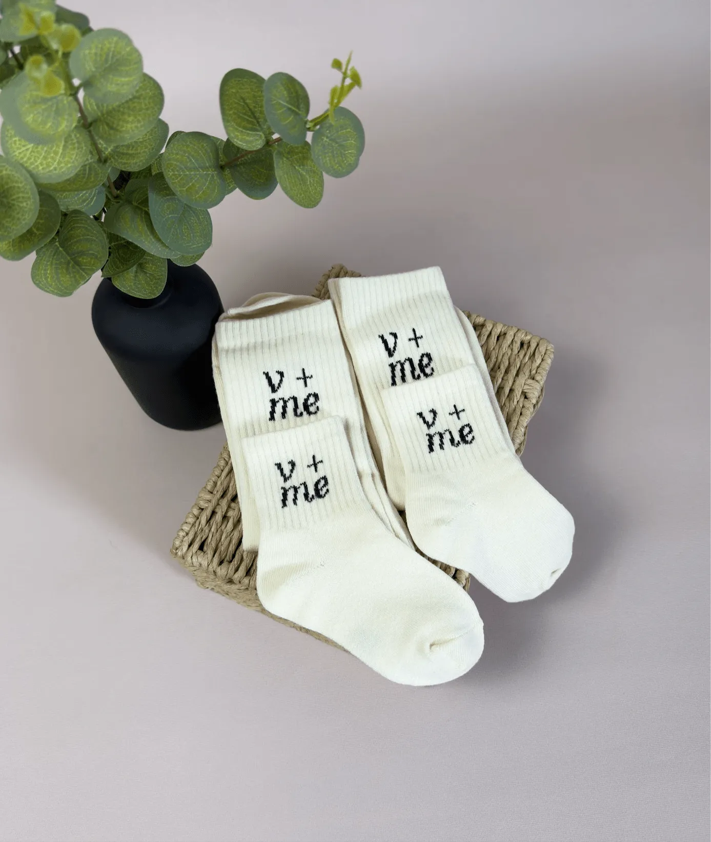 V ME adult socks